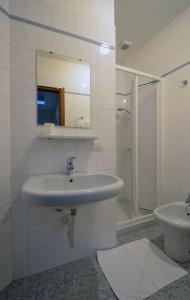 Albergo Della Torre - 4
