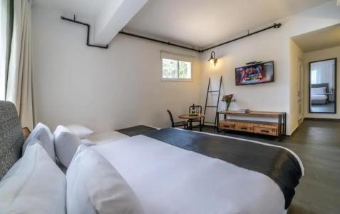 Dizengoff Avenue Boutique - 49