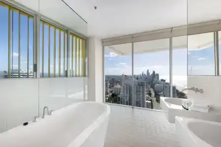 Ultiqa Air On Broadbeach - 150