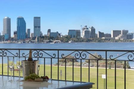 The Peninsula Riverside Serviced - 76