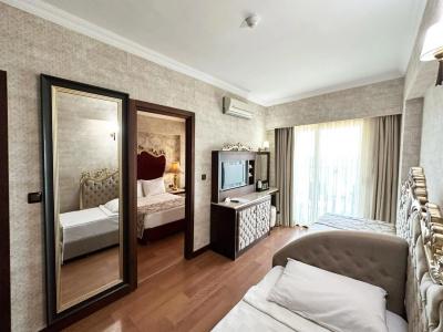 Laurs Experience & Elegance - 4