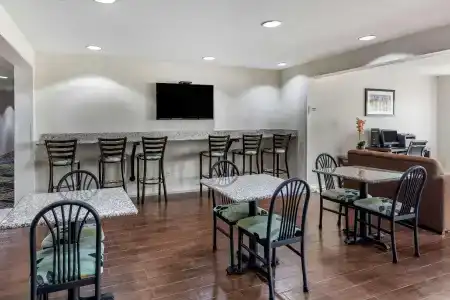 Quality Inn & Suites I-20 - 3