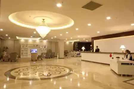 Luxor Garden - 1
