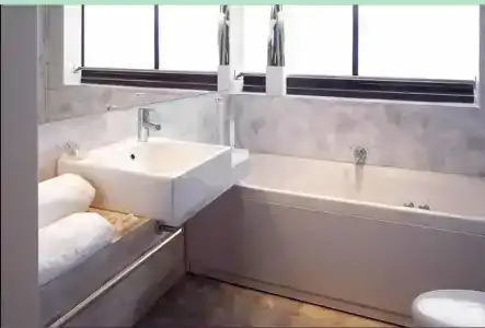 Methis & Spa - 50