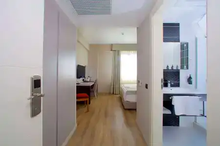 Ramada By Wyndham Soma - 2