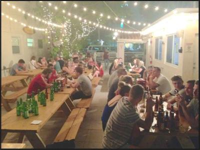 Bikini Hostel, Cafe & Beer Garden - 11