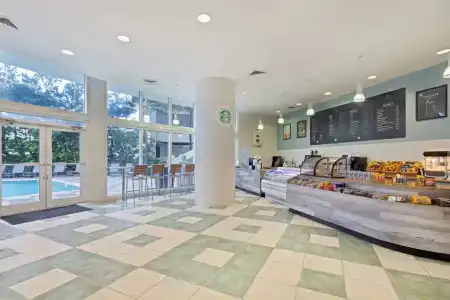 DoubleTree by Hilton Ocean Point - North Miami Beach - 25