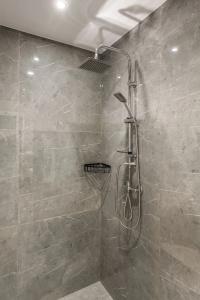 Step One | Luxury Suites right in the heart of Acropolis next to metro station - 39