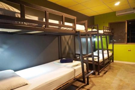 b&b House & Hostel - 1