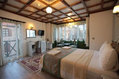Celsus Boutique - 5