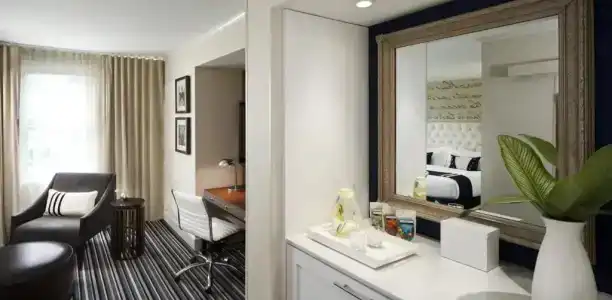 Kimpton George, An Ihg - 53