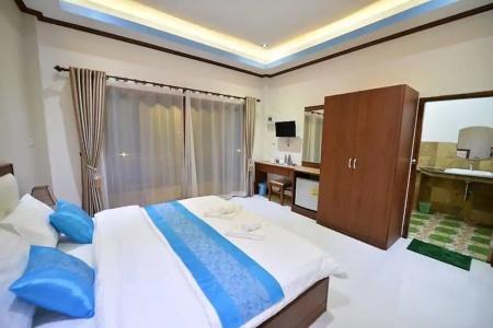 Dusit Phuphaya - 10