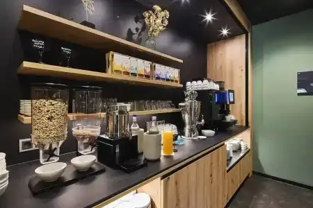 Astoria - 11