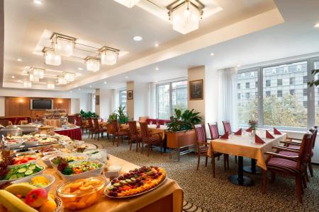 Ramada Prague City Centre - 16