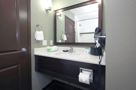 Best Western Pacific Inn - 117