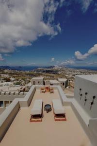 Luna Santorini Suites - 66