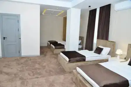 Mehmonsaroy Grand - 48