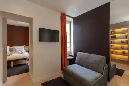 Hôtel de Lille - 102