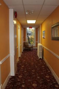 James Bay Inn, Suites & Cottage - 13