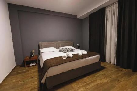 Olivar Tirana - 14