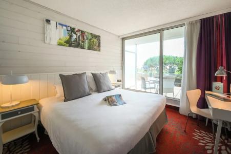 Hôtel Point France - 69