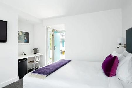 The Burrard - 28