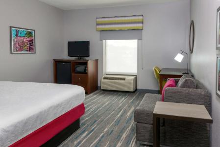 Hampton Inn & Suites/University Area - 2