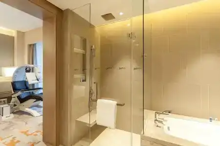 Radisson Exhibition Center Shanghai - 42