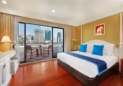 Centre Point Sukhumvit 10 - 71
