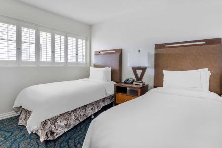 Hilton Grand Vacations Club at Hilton Hawaiian Village - 1
