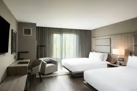 AC by Marriott Boston Cleveland Circle - 4