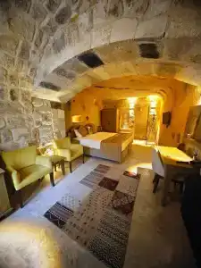 Acropolis Cave Suite - 27