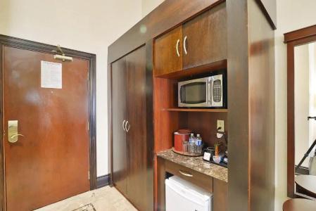 Woodbine & Suites - 35