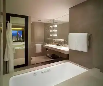 Grand Hyatt - 47