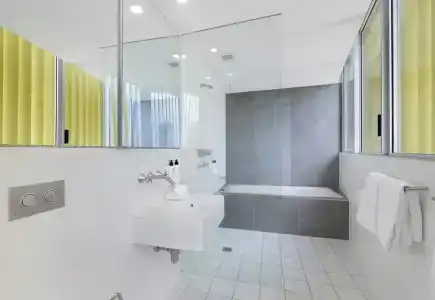 Ultiqa Air On Broadbeach - 330