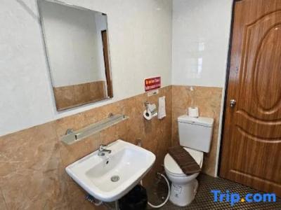 Samsen Sam Place - 131