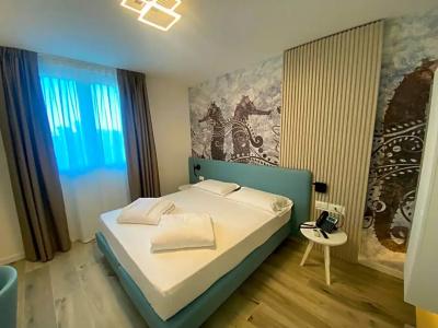 Marina Palace - 90
