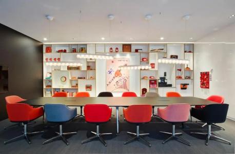 citizenM Schiphol Airport - 18