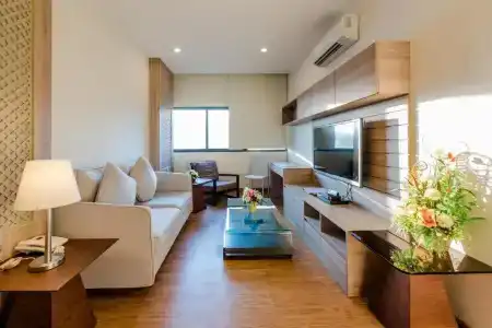 S17 Nimman - 220
