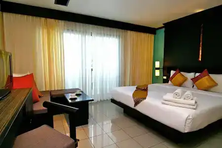 Rattana Beach - 6