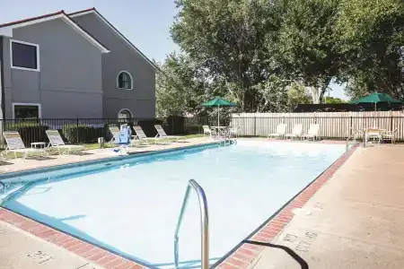 La Quinta Inn by Wyndham near Cedar Point - 13