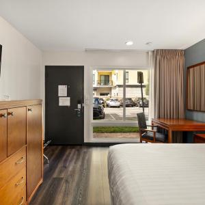 Vagabond Inn - 46