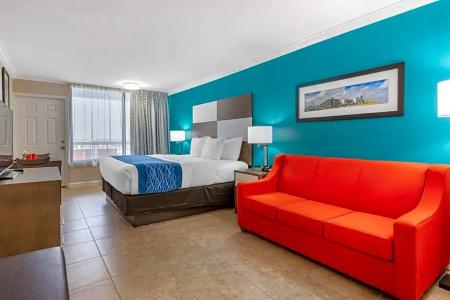Comfort Inn & Suites Daytona Beach Oceanfront - 63