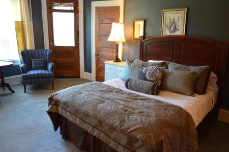 Inn at 835 Boutique - 74