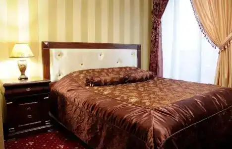 Garden Hall - 26
