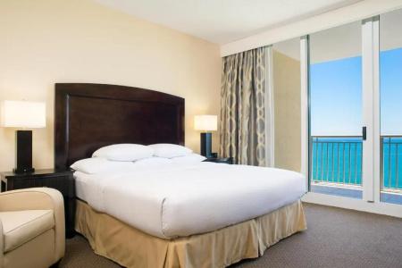 DoubleTree by Hilton Ocean Point - North Miami Beach - 46