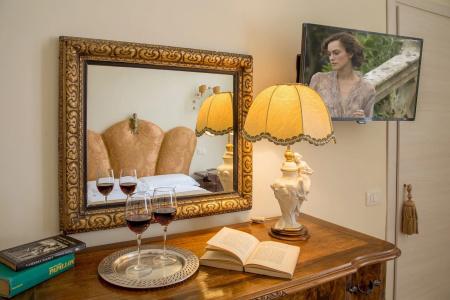 Roma Central Guest House - 15