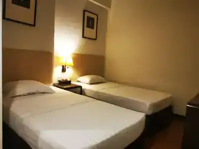Ritz Garden - 18