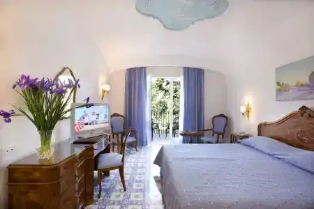 Grand La Favorita - 52