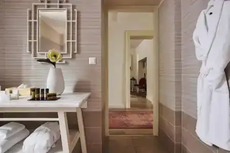 Bohemian Suites Athens - 310
